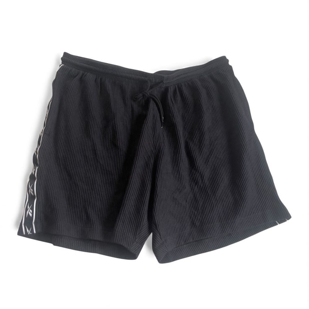Reebok Size 2x Black Men's Shorts with White Logo Side Stripes